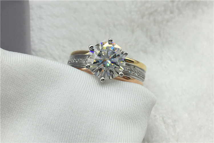 Benutzerdefinierte massive 18K – Wedding Zone Bewertung und Preis